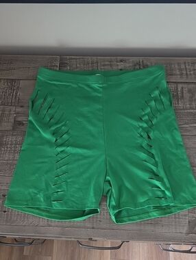 Green Women's Cut-Out Active Shorts